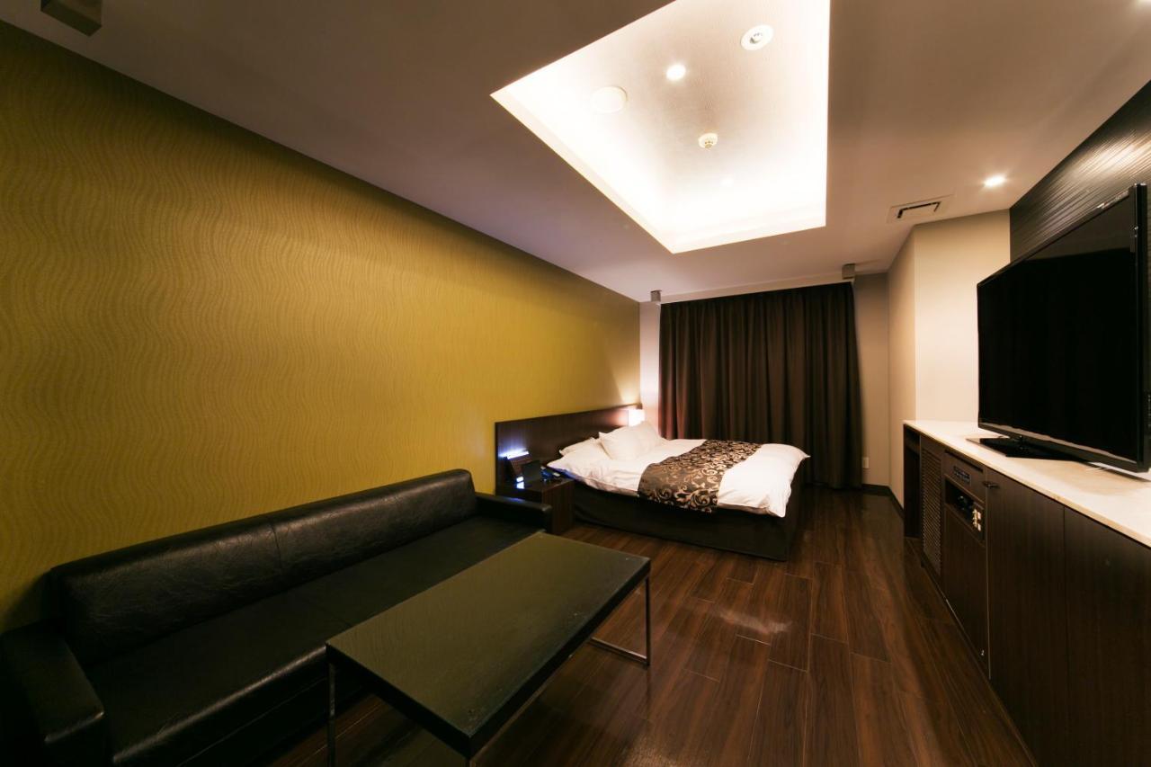Hotel Lotus Toyonaka (Adults Only) Zewnętrze zdjęcie
