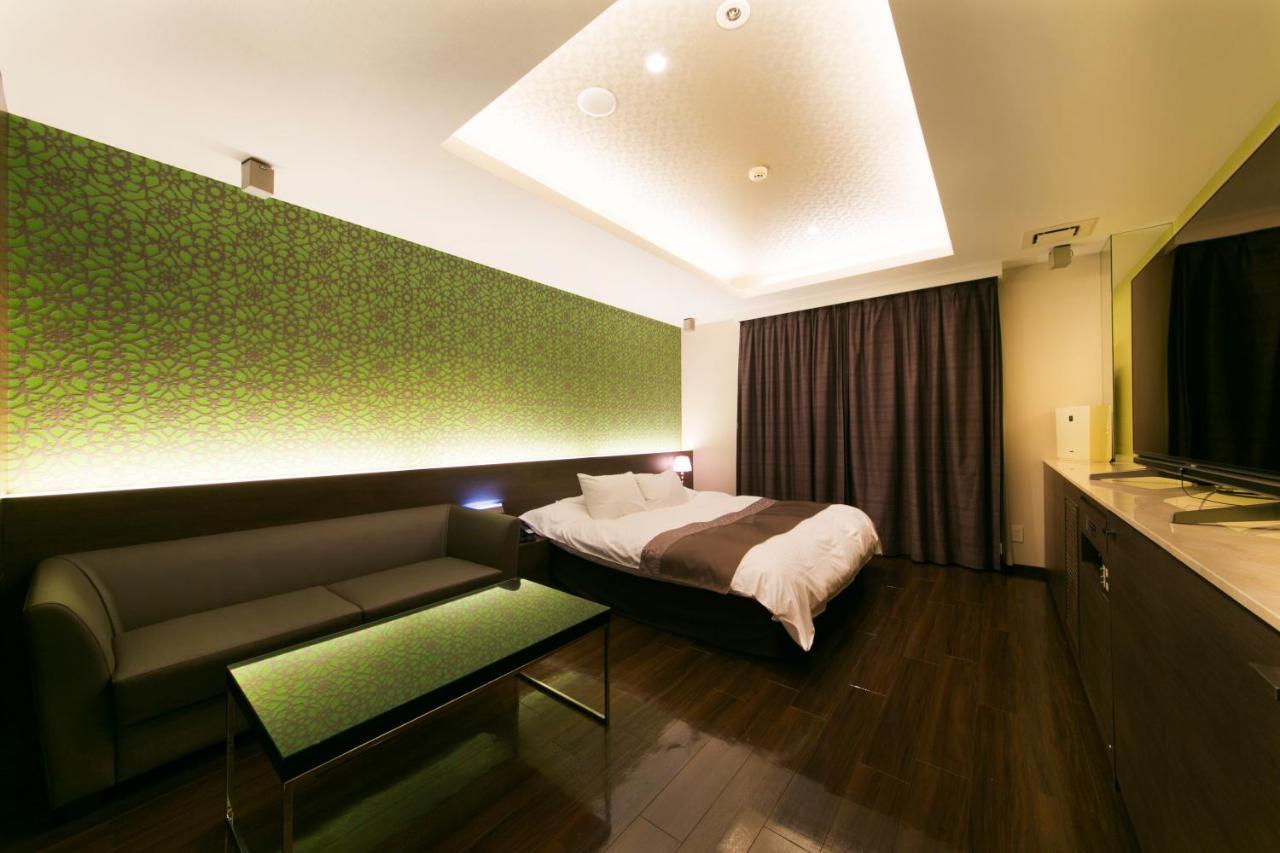 Hotel Lotus Toyonaka (Adults Only) Zewnętrze zdjęcie