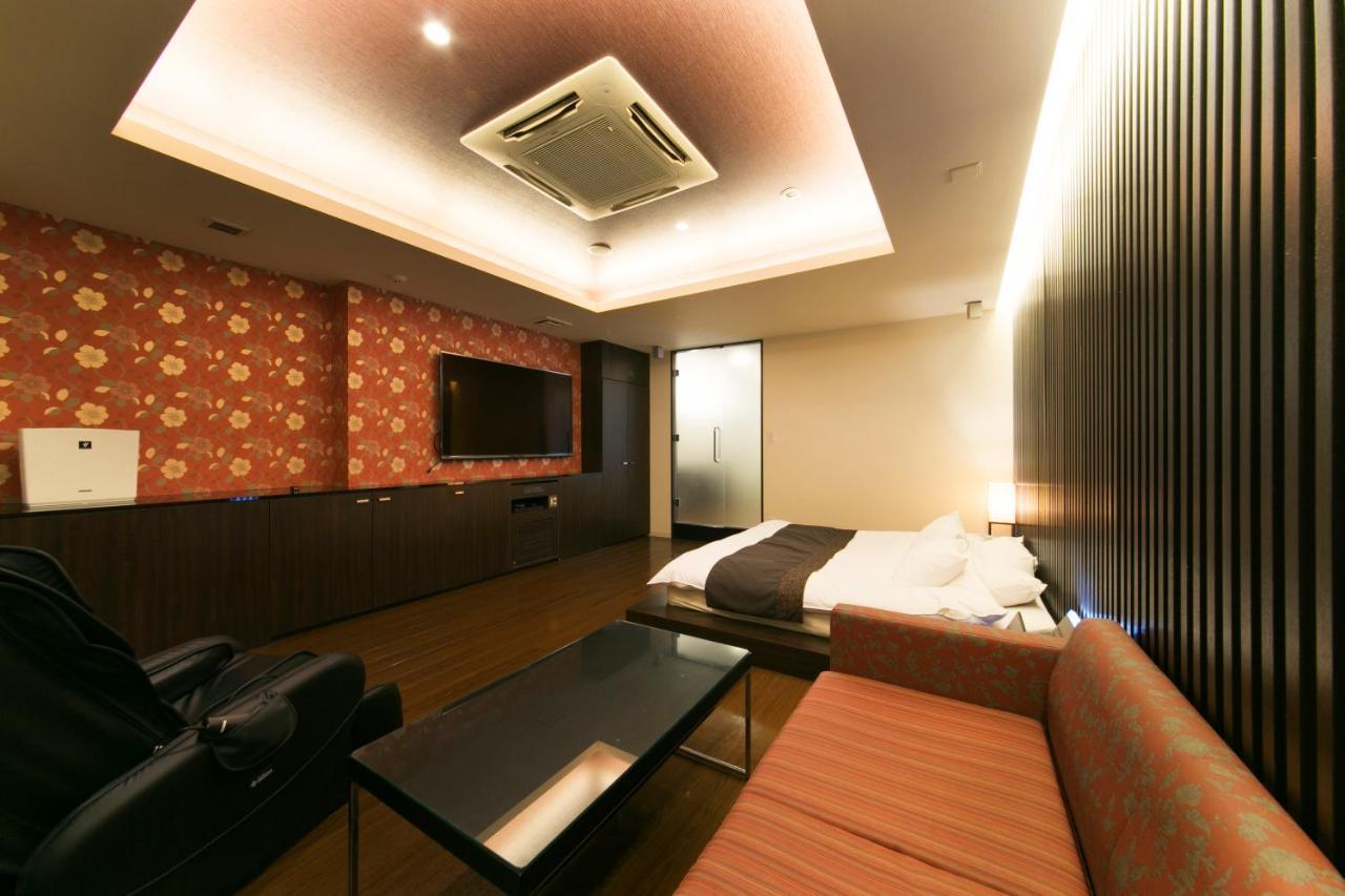 Hotel Lotus Toyonaka (Adults Only) Zewnętrze zdjęcie