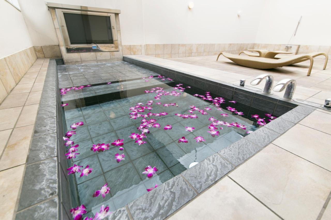 Hotel Lotus Toyonaka (Adults Only) Zewnętrze zdjęcie