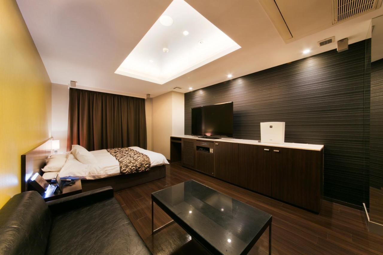 Hotel Lotus Toyonaka (Adults Only) Zewnętrze zdjęcie